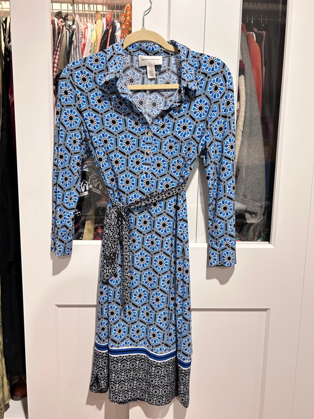 Donna Morgan Blue Geometric Wrap Dress